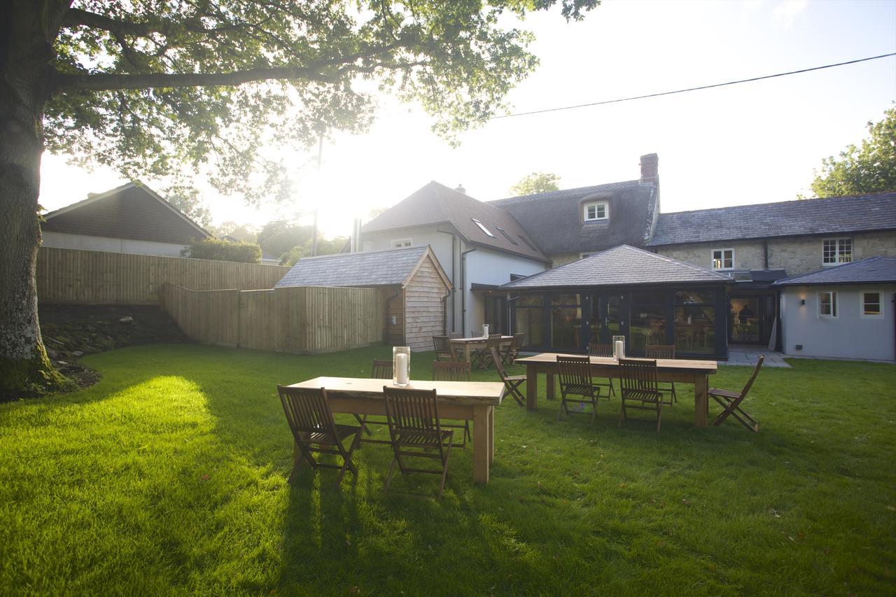 The Royal Oak Hotel Ansty  Exterior photo